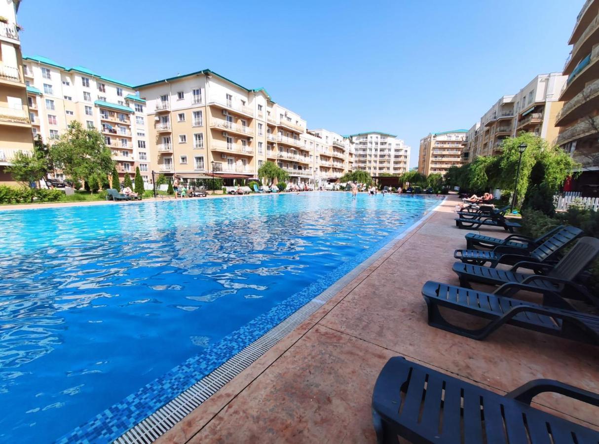 La Dolce Vita Apartment Stefanestii de Jos エクステリア 写真
